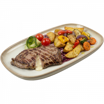 Punjeni-ramsteak_peceni-krumpir-s-povrcem_restoran-Cassandra